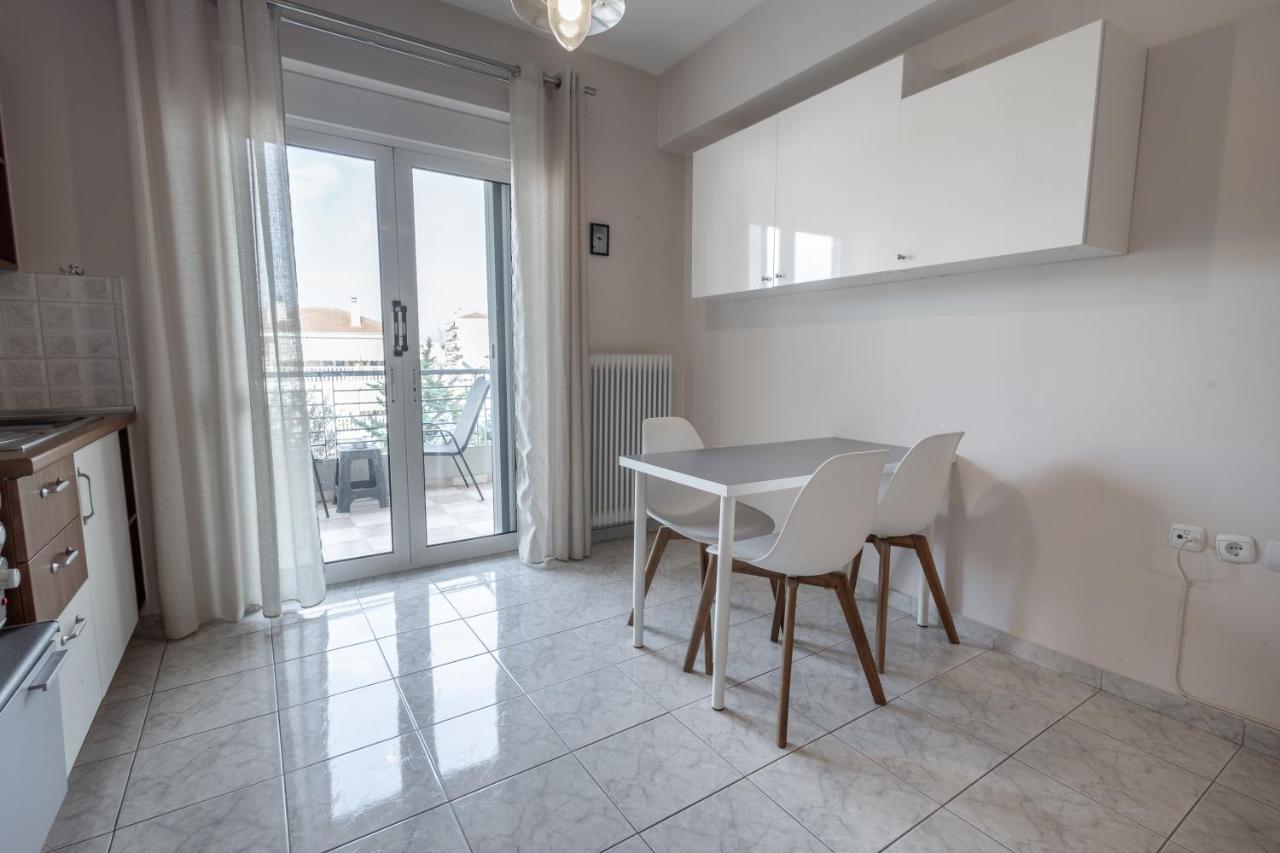 Central Apartment With Parking Larissa Exterior foto