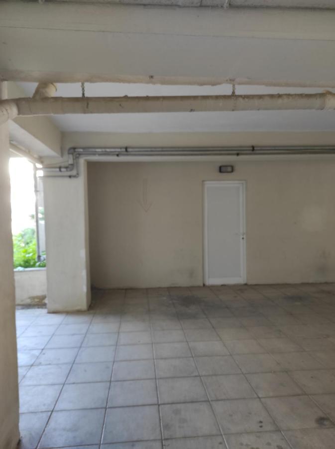 Central Apartment With Parking Larissa Exterior foto